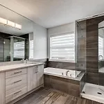 Kensington Lodge 2